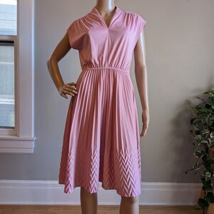 Vintage 1980s Pink Midi Dress Pleated Day Dress Skirt Union Made USA Size 10